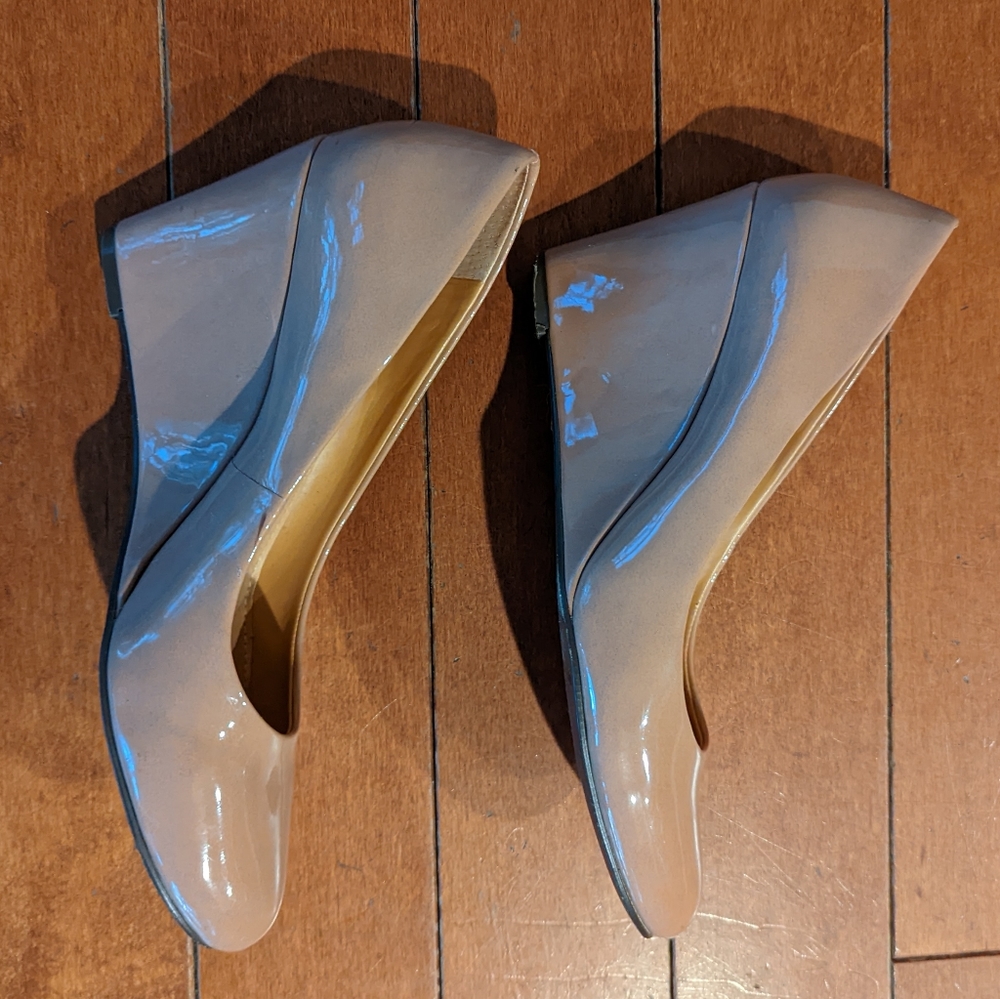 J. Crew Factory Patent Wedges 8 (Nude)